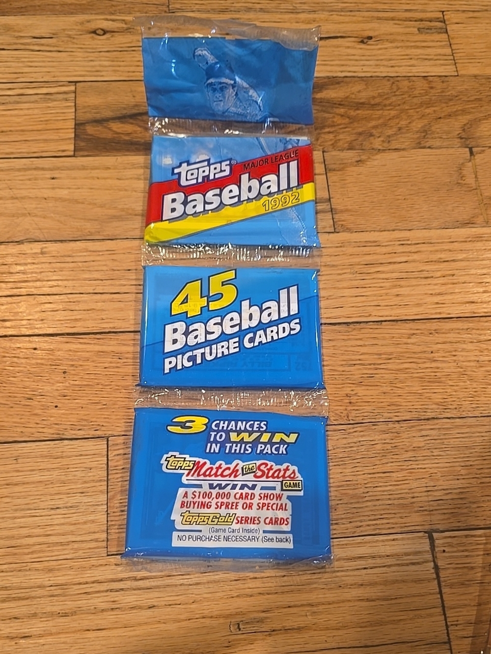 New Topps Baseball 1992 Rack Pack Cards